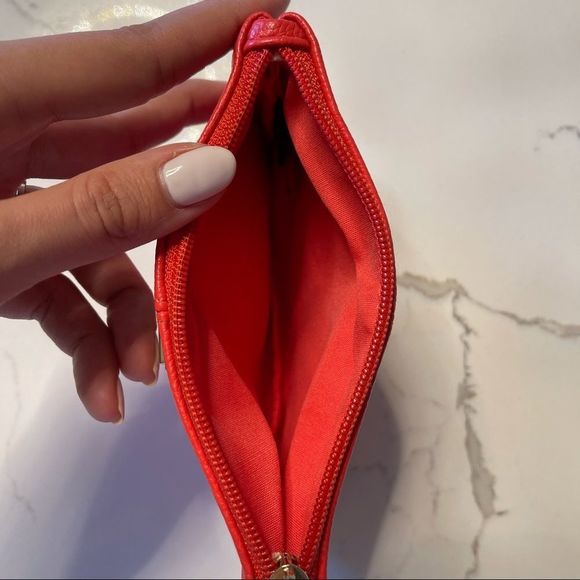 EXPRESS | Coral Wristlet - Picture 5 of 6